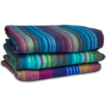 Beautiful and cozy hand-woven blanket / throw from Ecuador (Medium)